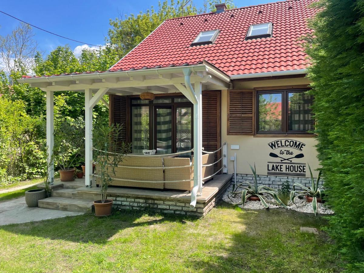 Lake House Шіофок Екстер'єр фото